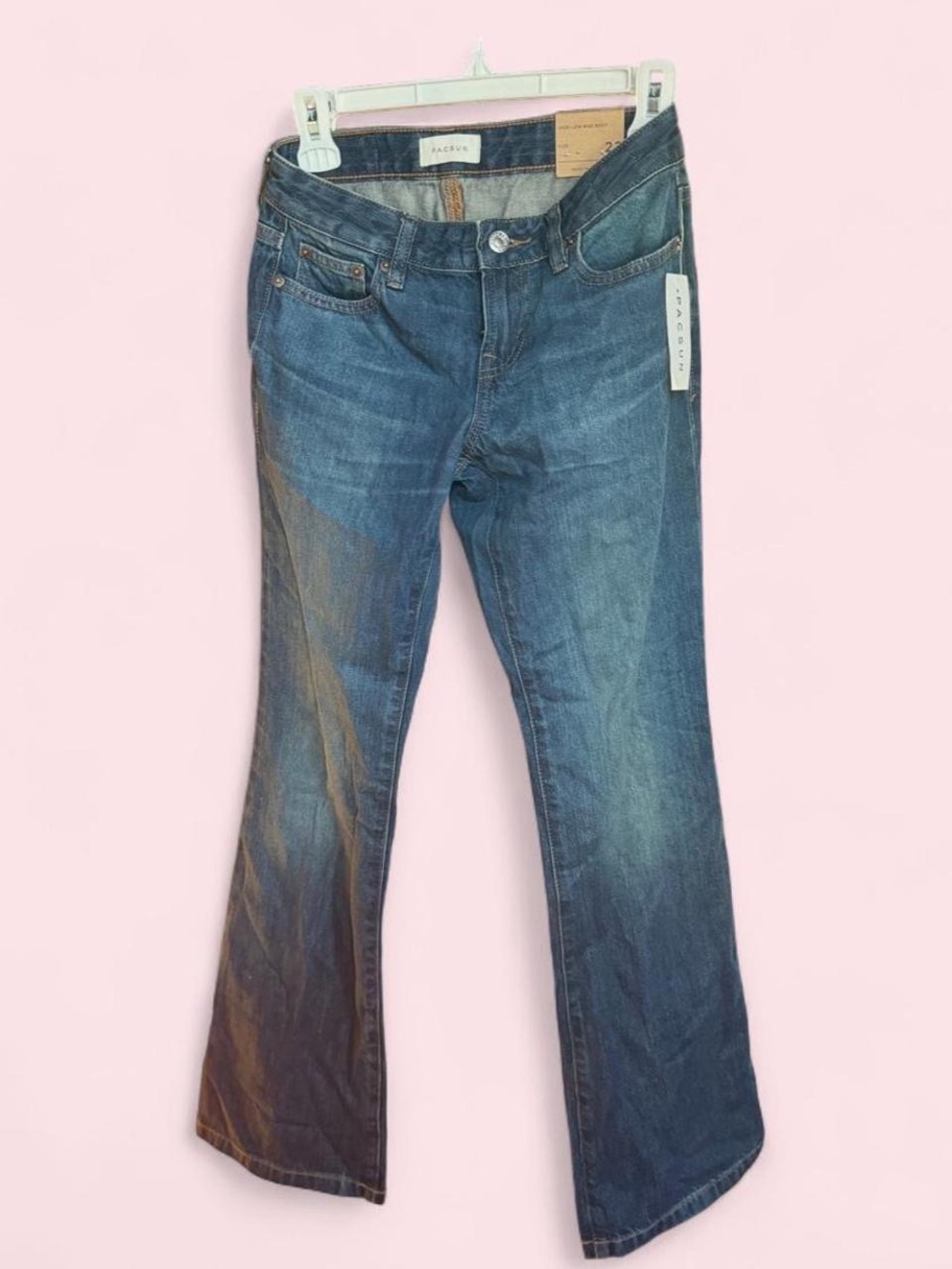 PacSun Women’s Flared Jeans in Blue Wash